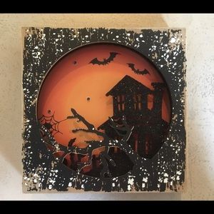 Halloween Spooky LED Lighted Box Self Sitt…